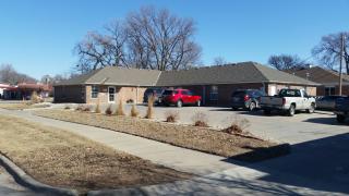 1025 Poyntz Ave, Manhattan KS  66502-5458 exterior