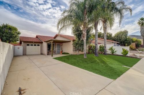 25661 Felicia Ave, Menifee CA  92586-2384 exterior