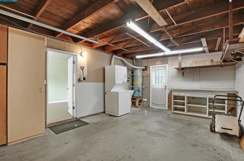 2301 Orleans Dr, Pinole CA  94564-1645 exterior