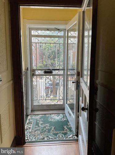405 T St, Washington, DC 20001-1808