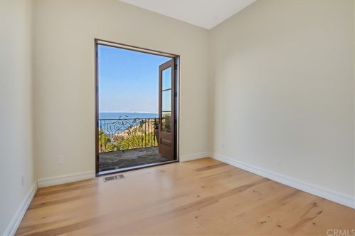 1128 Palos Verdes Dr, Palos Verdes Estates CA 90274-0015 exterior