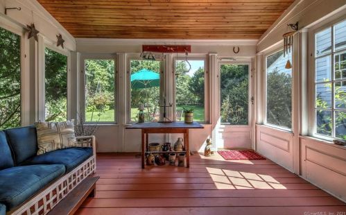 354 Moose Hill Rd, Upper Stepney CT  06468-2404 exterior