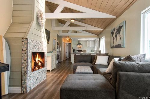 128 46th St, Newport Beach, CA 92663-2542