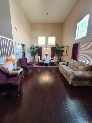 4288 Suffolk St, Riverside, CA 92509-7804