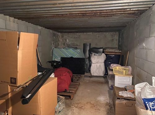 25 Bayberry Cir, Fishkill NY  12524-2603 exterior