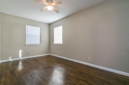 1104 Sharondale St, Fort Worth TX 76115-4241 exterior