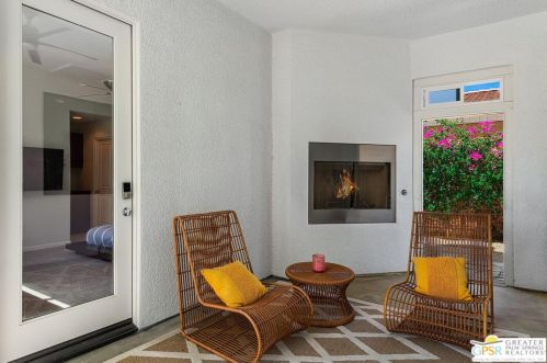1441 Amelia Way, Palm Springs CA  92262-3446 exterior