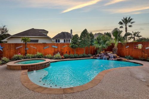 12011 Luna Falls Dr, Tomball, TX 77377-7862