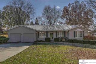 5807 Hilltop St, Omaha, NE 68133-2402