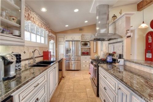 457 Crescent Dr, Orange, CA 92868-2118