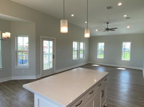 25255 Sausalito Dr, Galveston TX  77554-6910 exterior