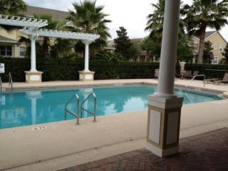 8523 Leeland Archer Blvd, Orlando FL  32836-8833 exterior