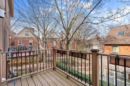 2 Graham Pl, Pittsburgh PA  15232-1611 exterior