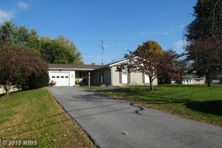 128 Pin Oak Ln, Lees Cross Roads, PA 17257-9432