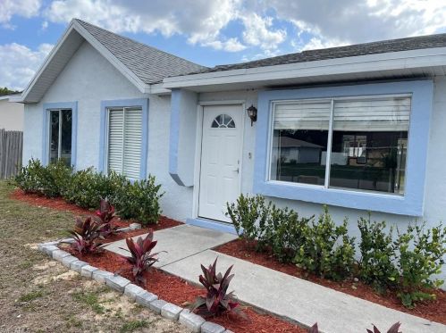 2347 55th St, Naples, FL 34116-5519
