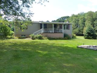 136 Greenhouse Ln, Philipsburg, PA 16866-9348