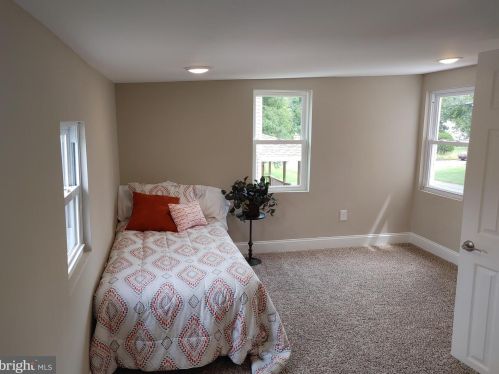 527 Ridge Rd, Southampton NJ  08088-9651 exterior