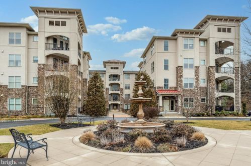 123 Cornerstone Dr, Newtown Square, PA 19073-4048