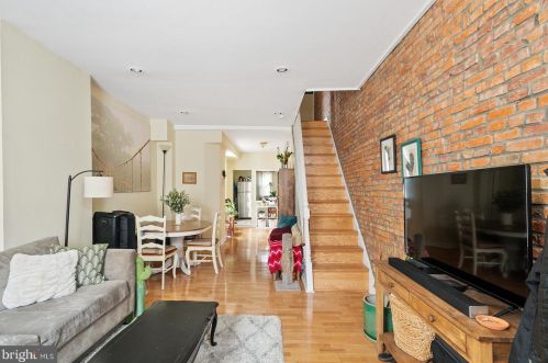 3008 Harper St, Philadelphia, PA 19130-1126