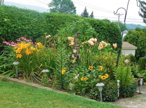 1829 Sloan Ave, Latrobe, PA 15650-3049