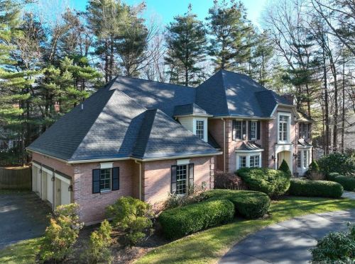 6 Townsend Rd, Farmington CT  06032-1569 exterior