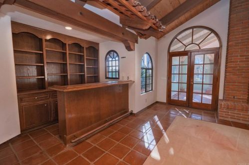 1129 Sugarbush Dr, Vista CA  92084-6605 exterior