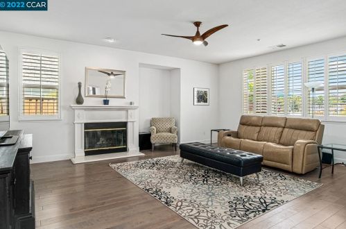 5648 Dresslar Cir, Livermore CA  94550-7194 exterior