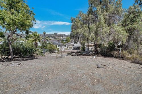 3826 Catamarca Dr, San Diego CA 92124-3403 exterior