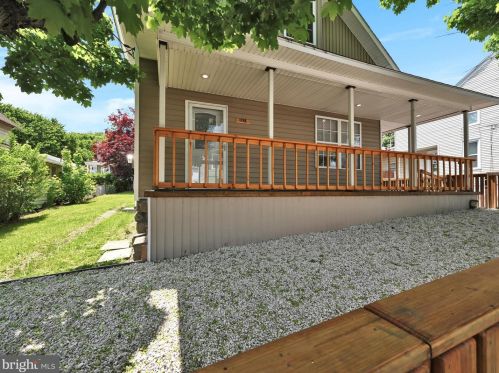 1138 Spruce St, Ashland, PA 17921-1833