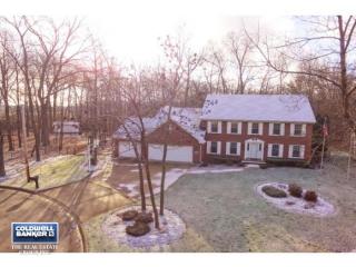 1140 Shaggy Bark Dr, Neenah, WI 54956-4467