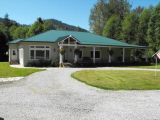 4761 Mosquito Lake Rd, Glacier, WA 98244-9301