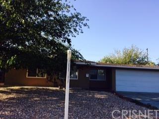 2043 Sweetbrier St, Palmdale CA  93550-4055 exterior