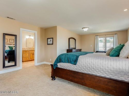 2114 Fallen Leaf Dr, Santa Maria CA  93455-5733 exterior