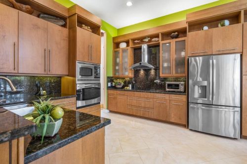 7032 Corning Cir, Boynton Beach, FL 33437-3984