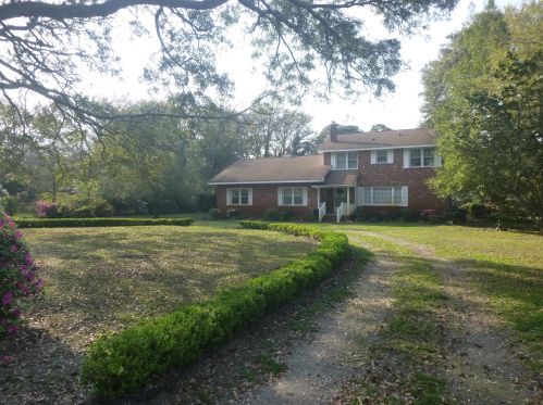 820 Mccants Dr, Mount Pleasant, SC 29464-4836