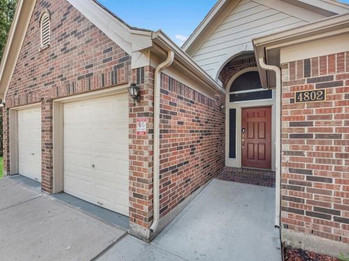 4802 Lake Catherine Ct, Richmond TX  77407-7989 exterior