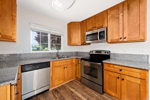 349 Plum St, Vacaville CA  exterior