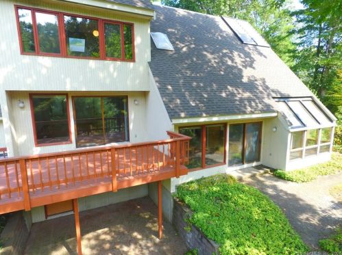 558 Coldbrook Rd, South Glastonbury, CT 06073-2706