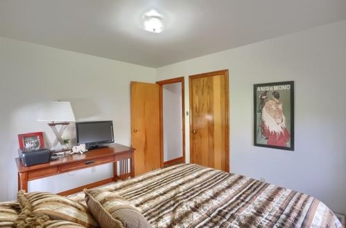 1812 Dailey Ave, Latrobe PA 15650-3027 exterior