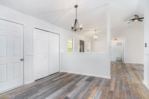 95 Oak Hill Ter, Fayetteville GA  30215-8058 exterior