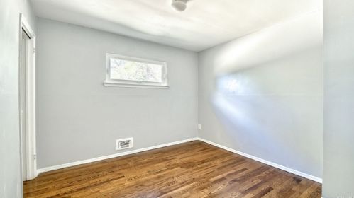 26 Elm St, Central Islip NY  11722-4145 exterior