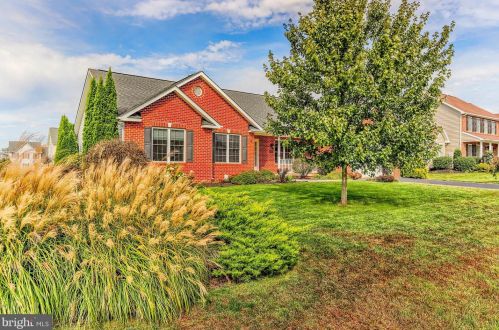 1055 Webling Cir, Upton, PA 17225-8680