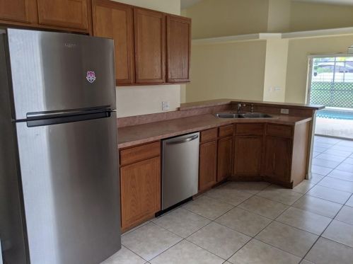 130 Sonja Cir, Davenport FL  33897-7401 exterior