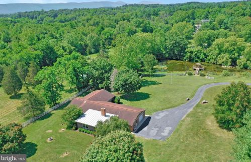 2204 Brook Creek Rd, Toms Brook VA  22660-2544 exterior