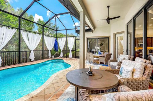 350 Gumbo Limbo Ln, Marco Island FL  34145-1865 exterior