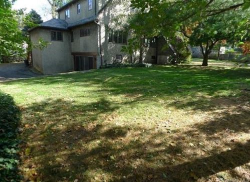 57 Elizabeth Rd, New Rochelle NY  10804-3211 exterior