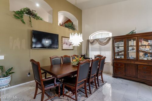 1064 Palomino Crk Dr, Gilbert AZ 85296-3727 exterior