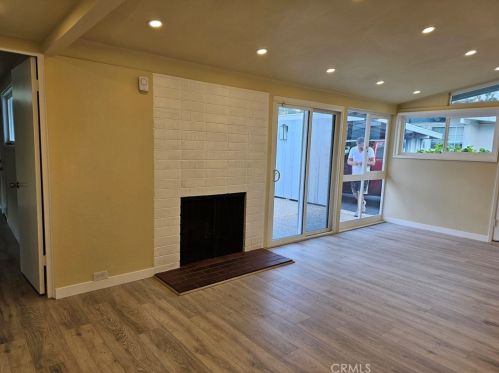 6758 Dwight Way, San Bernardino CA  92404-5536 exterior