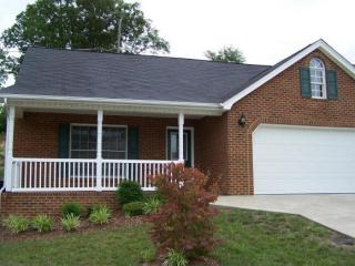 647 Willowcrest Pl, Kingsport, TN 37660-8523