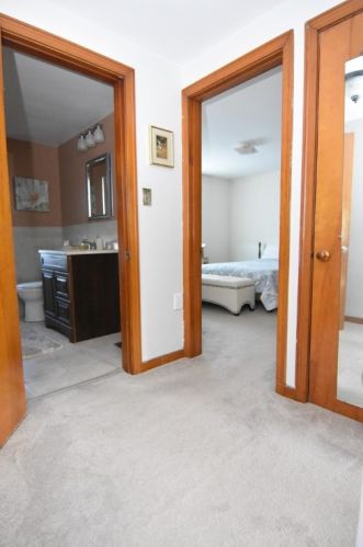 226 Marigold St, Whitaker PA  15120-2233 exterior